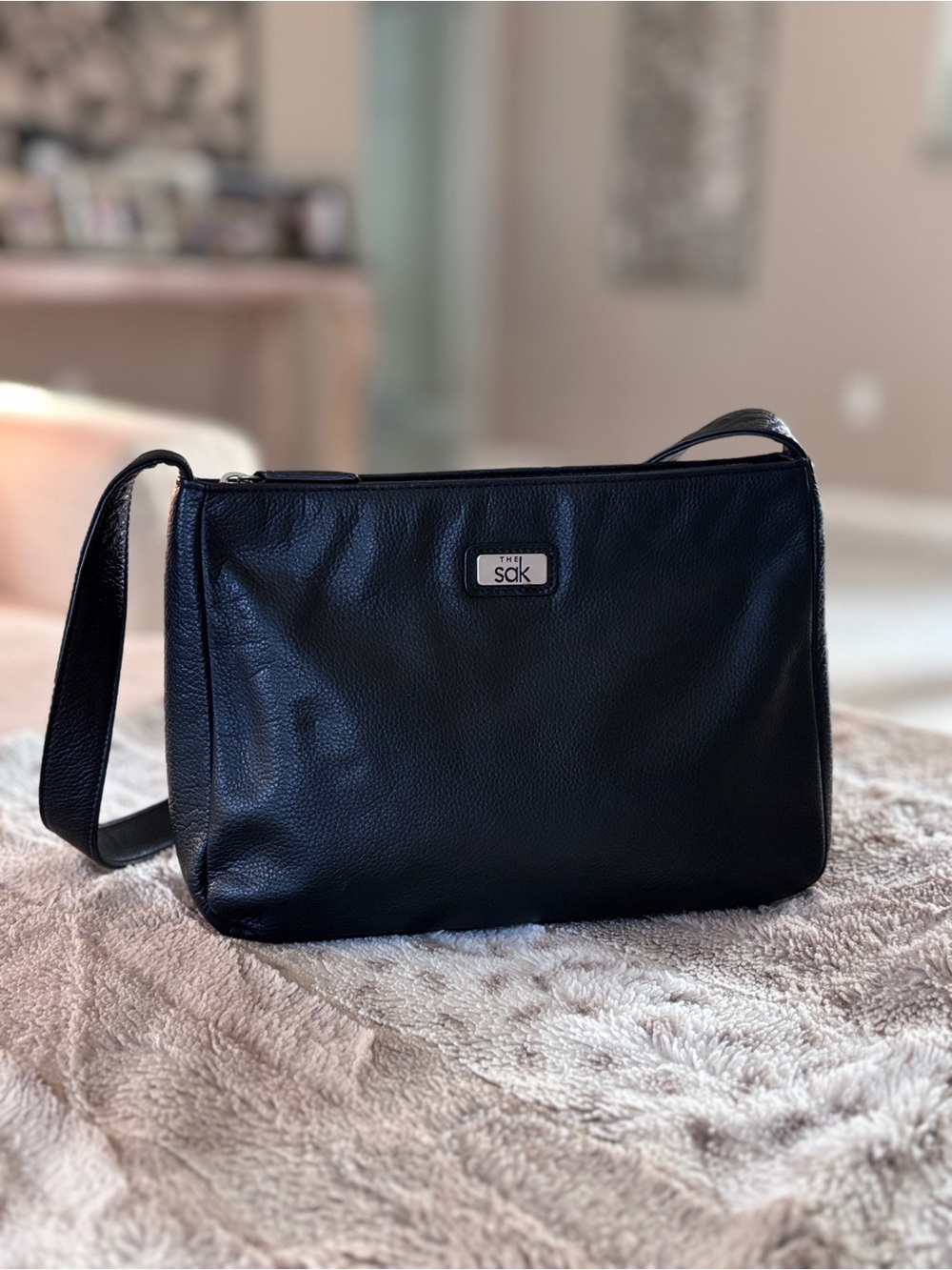 The Sak Hobo Soft Black Pebble Leather Shoulder Bag Purse Handbag
